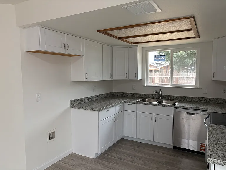 28260 Posey Ave — Photo 9