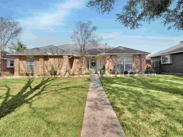 2023 Clearwater Trl, Carrollton, TX 75010