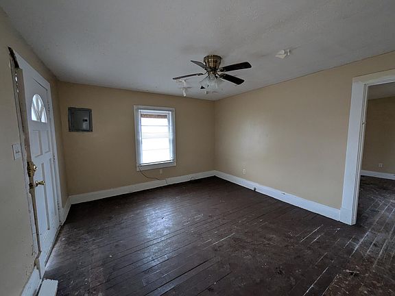 4th image of 112 Lincoln St