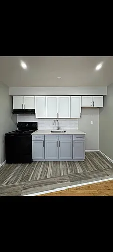 270 Stuyvesant Ave Photo 1