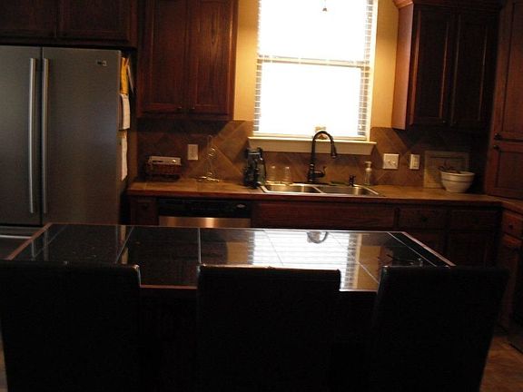 4th image of 42135 Conifer Dr