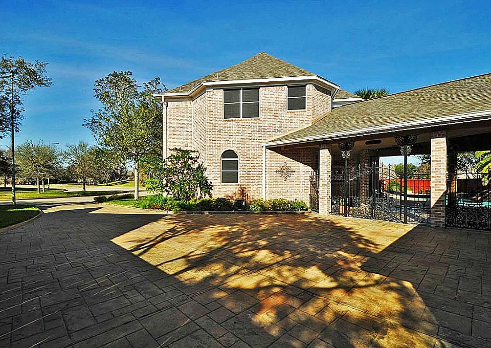 1st image of 1206 Forest Bend Ct
