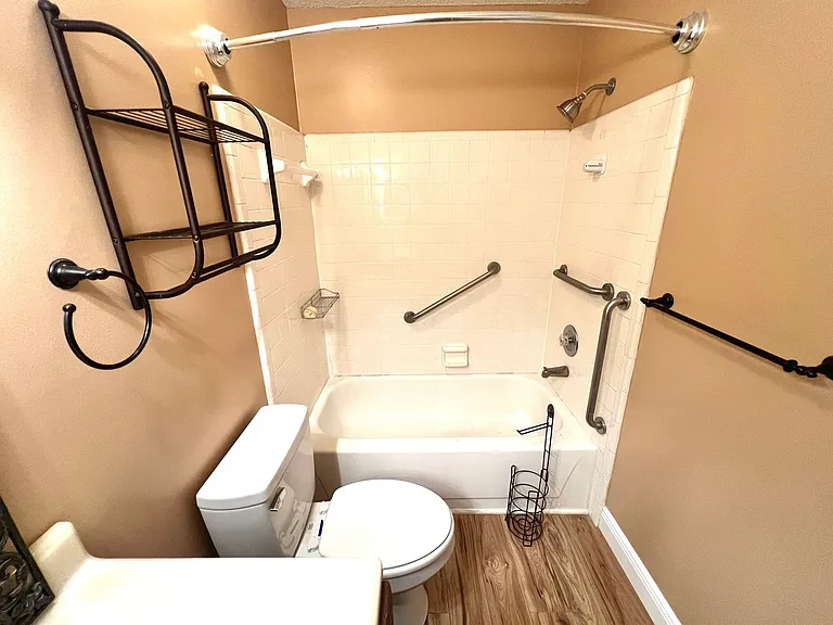 2475 Sunburst Pl — Photo 28