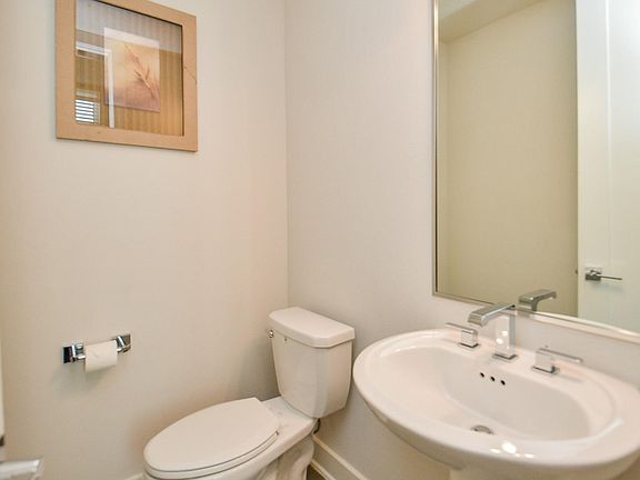 4th image of 5811 Fairdale Ln #B