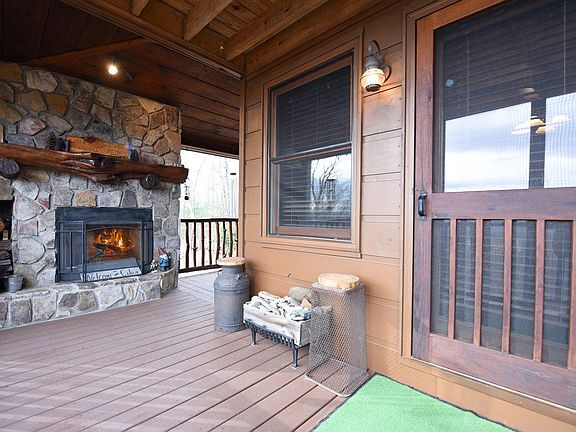 3rd image of 272 Pinnacle Pl