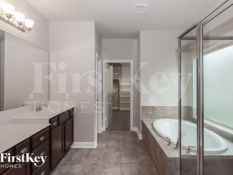 15007 Appian Oak St — Photo 10