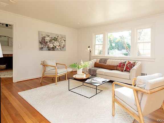 4th image of 7555 Brisbane Dr