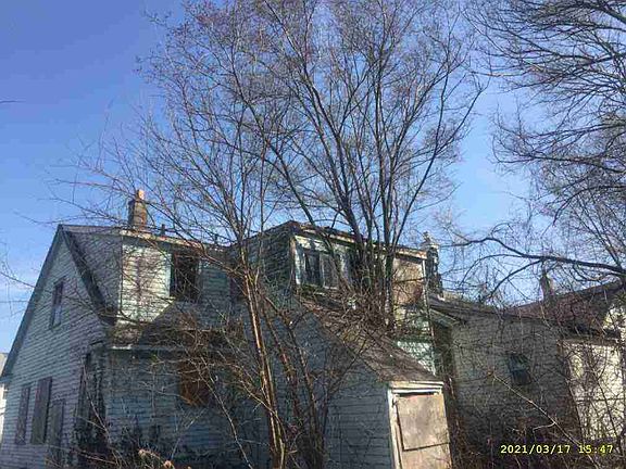 19153 Danbury