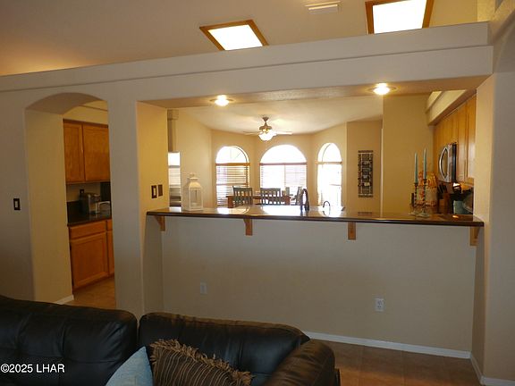 4th image of 2304 Buckingham Blvd