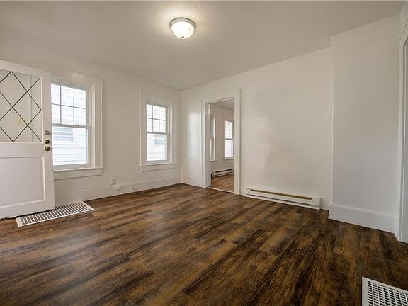 5th image of 209 Lakeview Ave