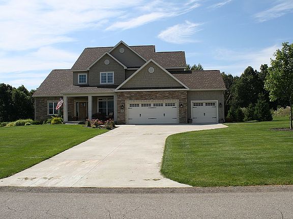 2nd image of 6018 Hidden Oak Ave