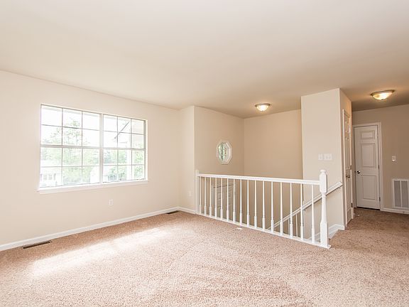 3rd image of 2103 Kaiser Dr