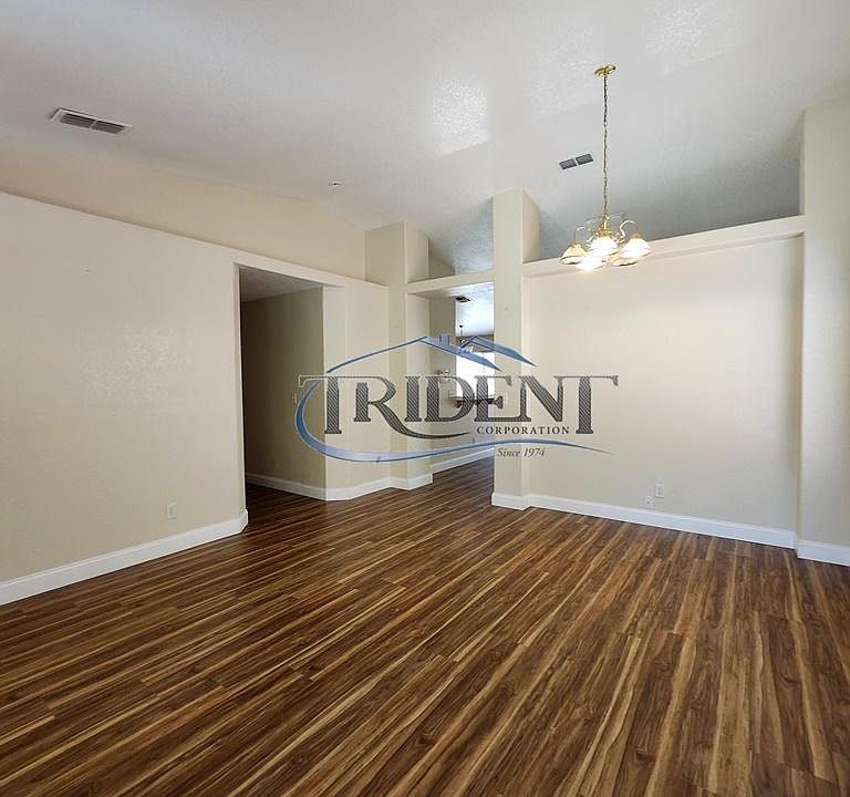 1st image of 1923 Hardial Dr