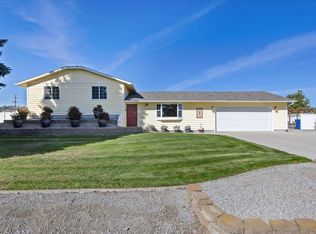 24921 E Rosewood Ave, Newman Lake, WA 99025