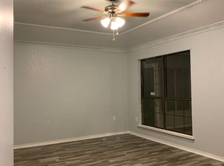 1829 Canterbury Cir, Fort Worth, TX 76112