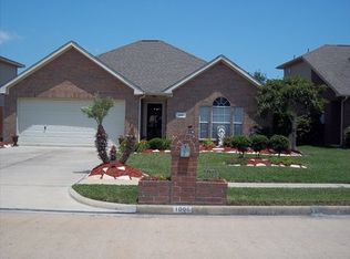 1006 Chase Park Dr, Bacliff, TX 77518