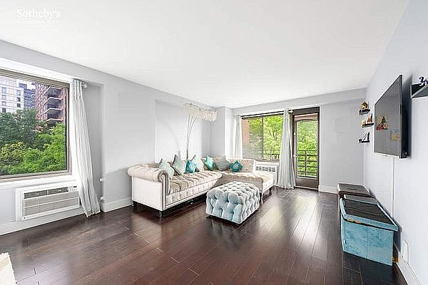 1st image of 372 Central Park W APT 6P
