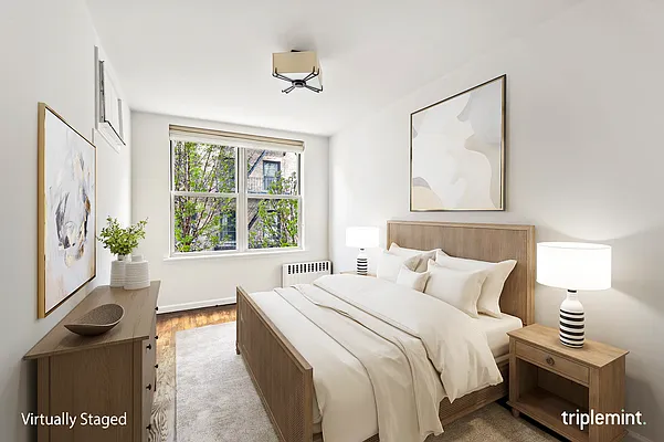 Sold by Triplemint | media 4