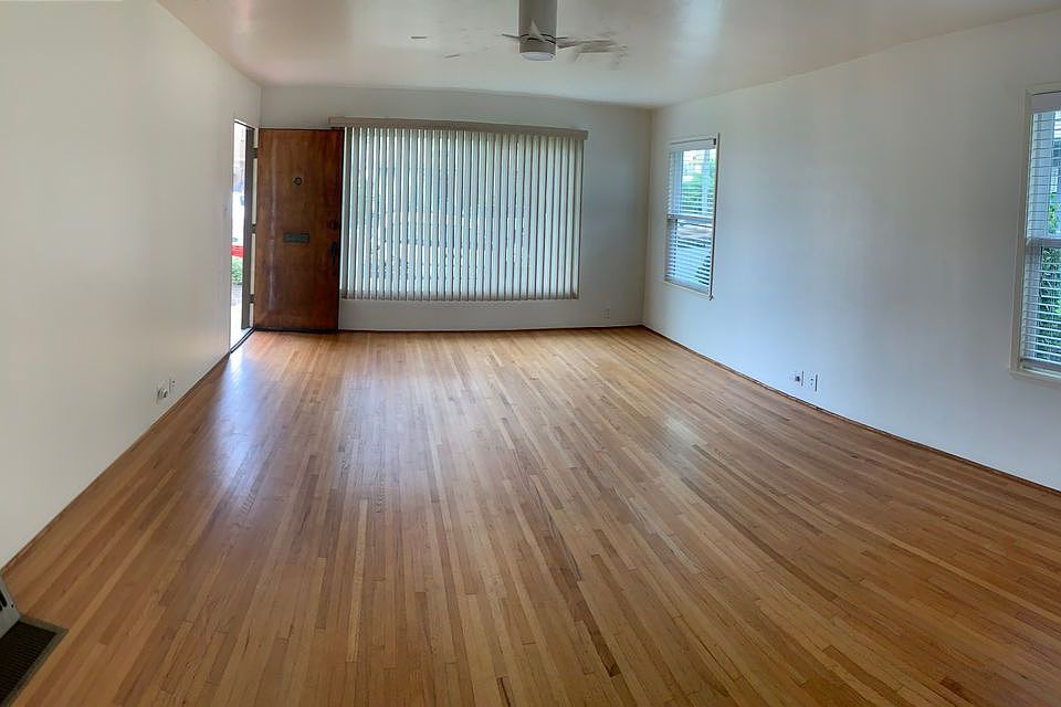 1st image of 216 Baltimore Ave