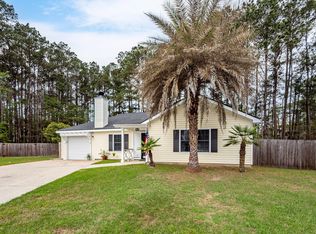 1201 Raptor Dr, Hanahan, SC 29410