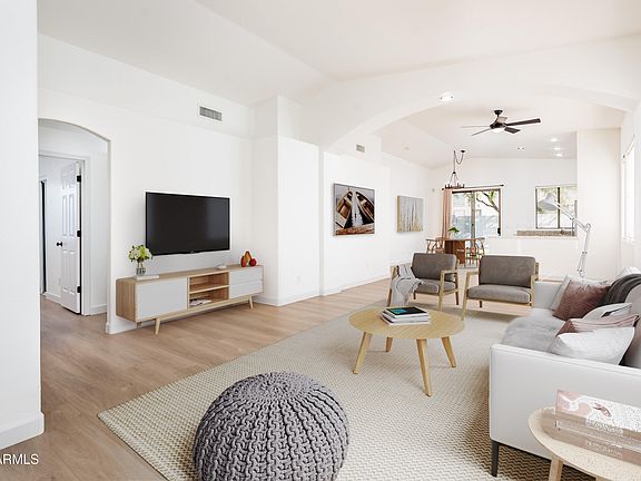 3rd image of 5044 E LUCIA Drive