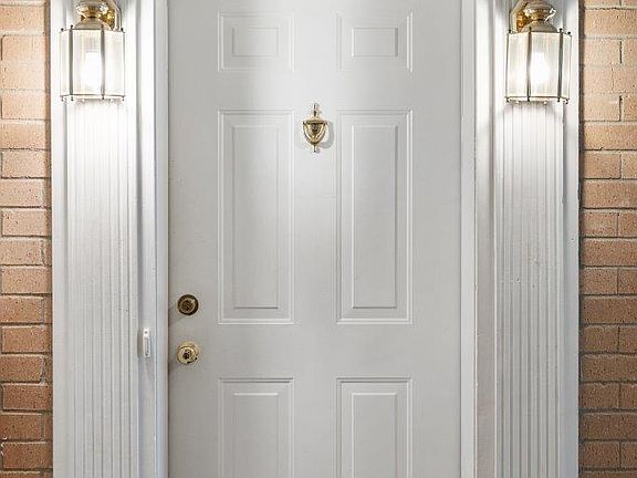 3rd image of 8504 Atrium Dr APT 903