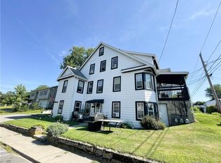 91 Willow St, Milford, CT 06460
