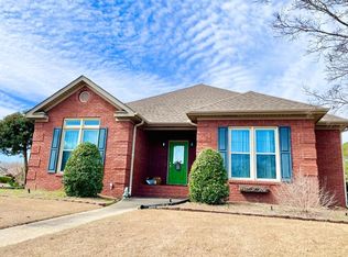 745 Martin St SW, Hartselle, AL 35640