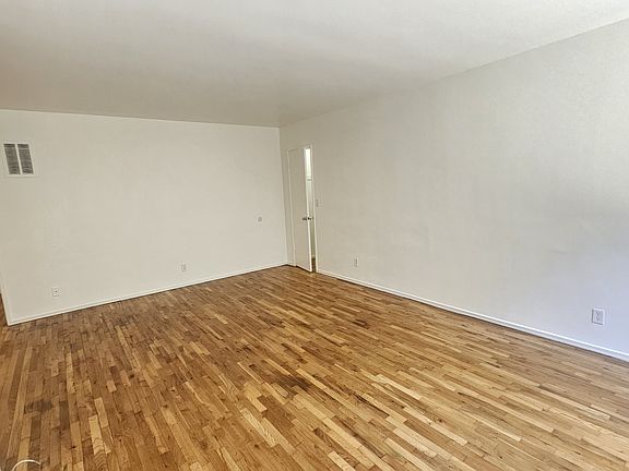2nd image of 618 N Hayworth Ave APT 4