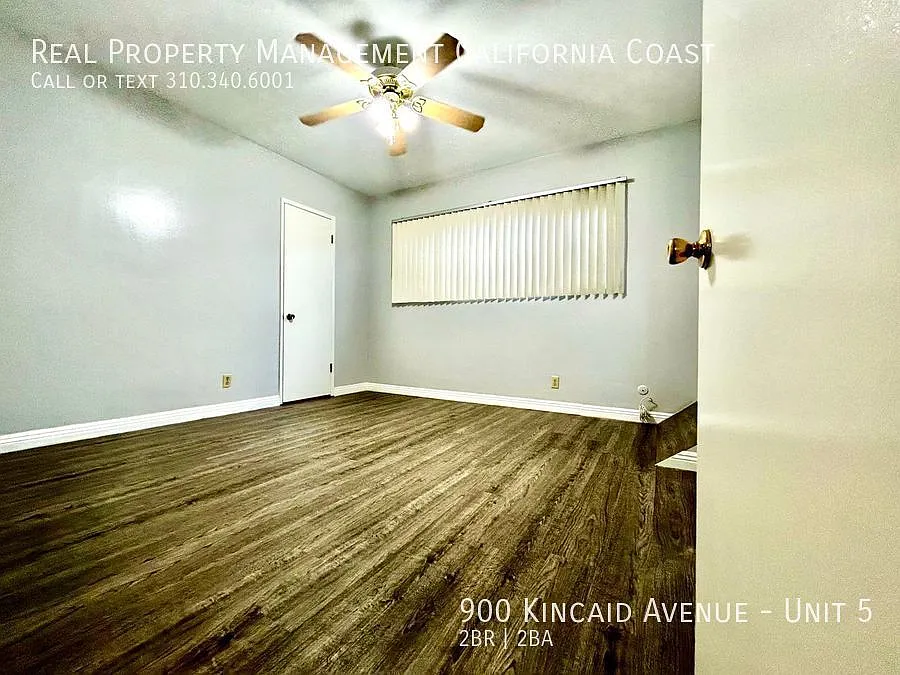 Gorgeous Updated Twh On Culdesac W/Laminate Flrs+Fab Kit+Laundry/Pool/Gym In Bldg — Photo 4