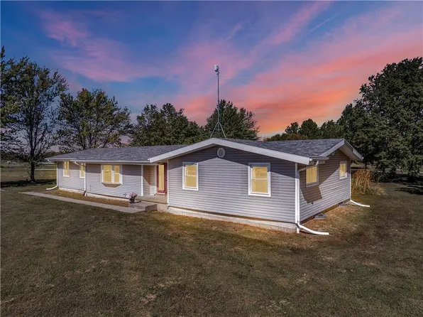 22854 Highway T, Sedalia, MO 65301