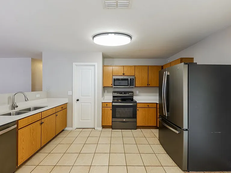 11535 W Windrose Ave — Photo 8