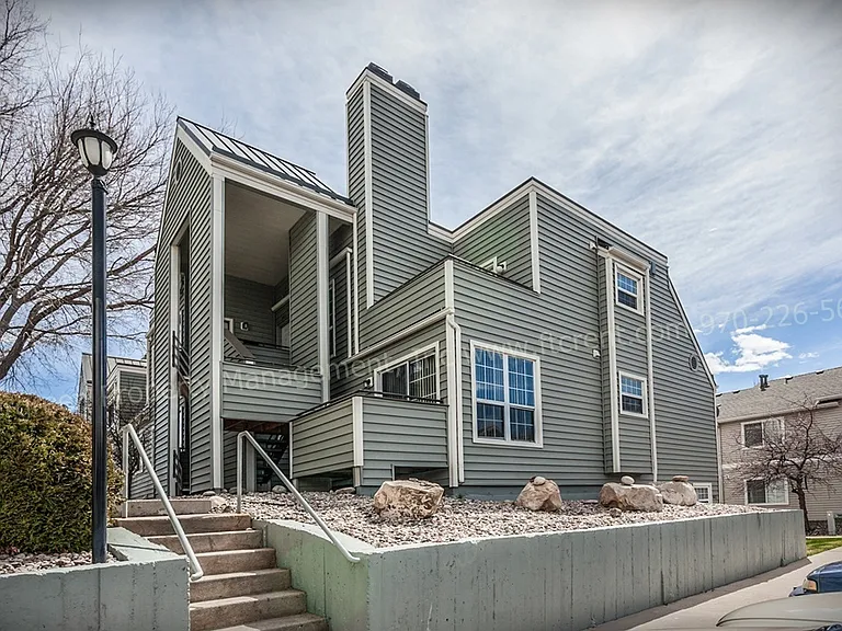 1301 University Ave #C301 — Photo 25