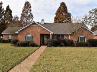 201 Heather Ct, Florence, AL 35630