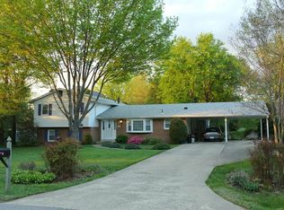 10736 Marlborough Rd, Fairfax, VA 22032