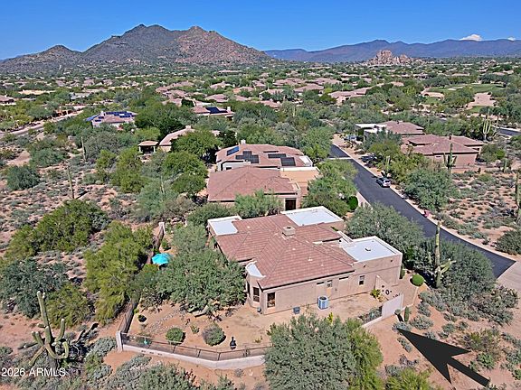 4th image of 32968 N 68TH Way