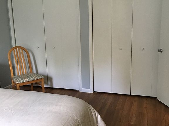 3rd image of 705 Hodge St