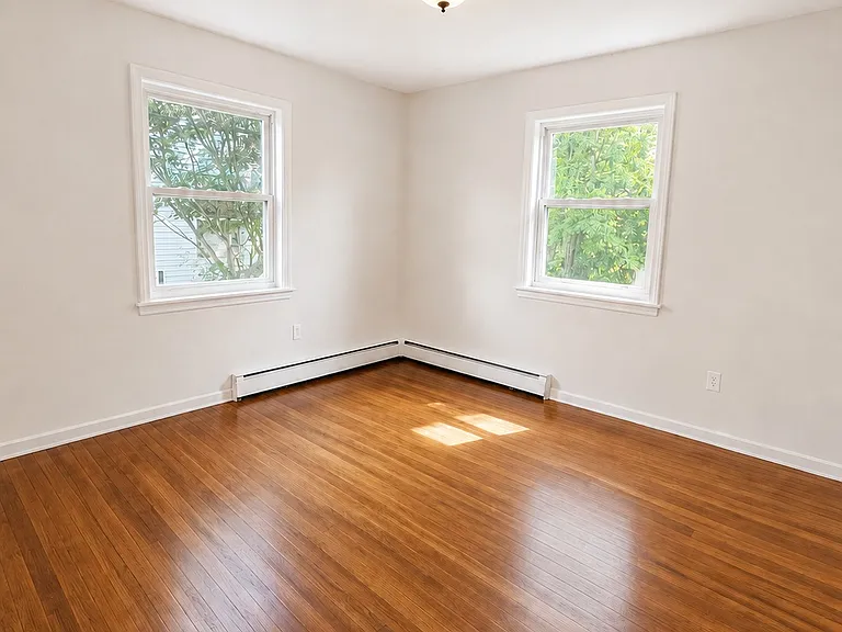 2 Arbor Pl #1 — Photo 6