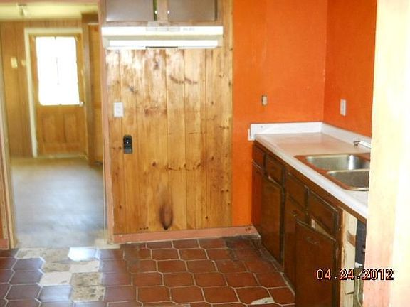 3rd image of 1528 Meadowlark Ln