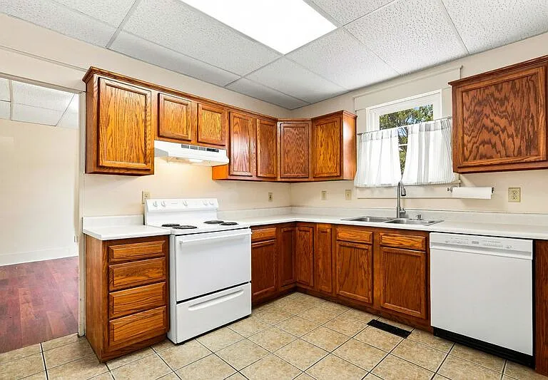 67 1/2 W 4th St #67 — Photo 7
