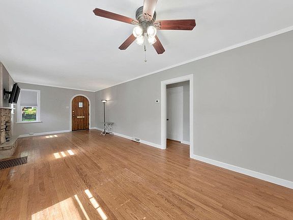 2nd image of 7465 Wise Ave