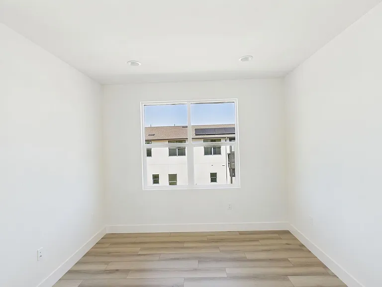 709 Passion Ct #1 — Photo 39