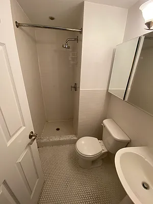 Rented by Smart City Real Estate LLC | media 9