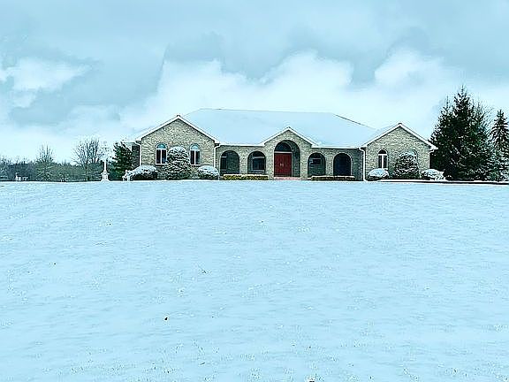 2nd image of 6020 Whispering Meadows Dr