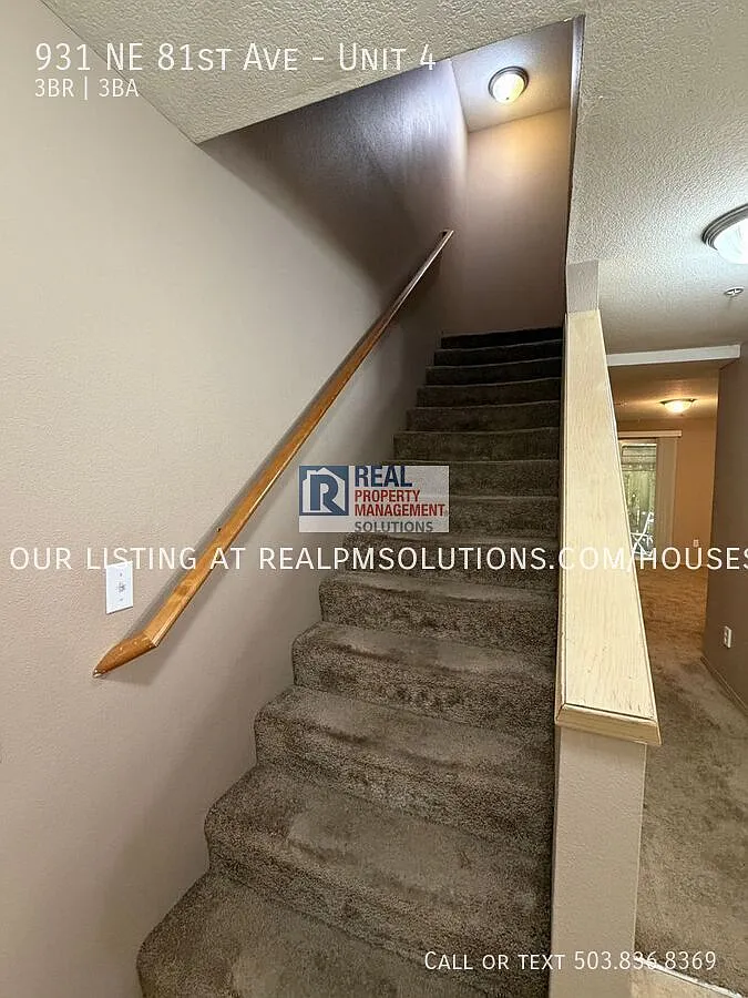 Spacious Home in Montavilla Neighborhood! — Photo 3