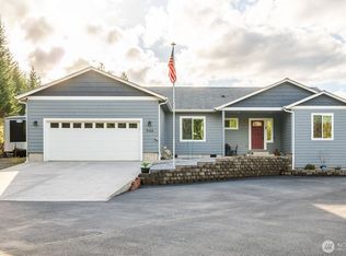 946 Paine Road, Castle Rock, WA 98611