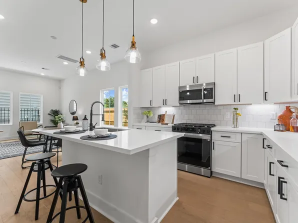 8302 Springwood Canyon Ln, Houston, TX 77055