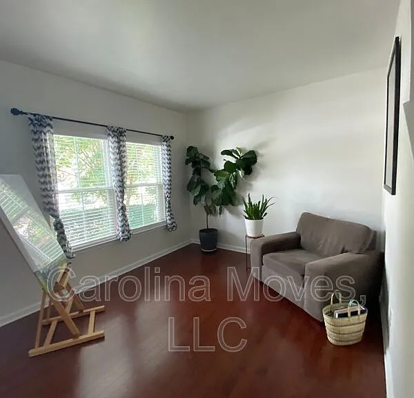 204 Barbours Ln — Photo 10