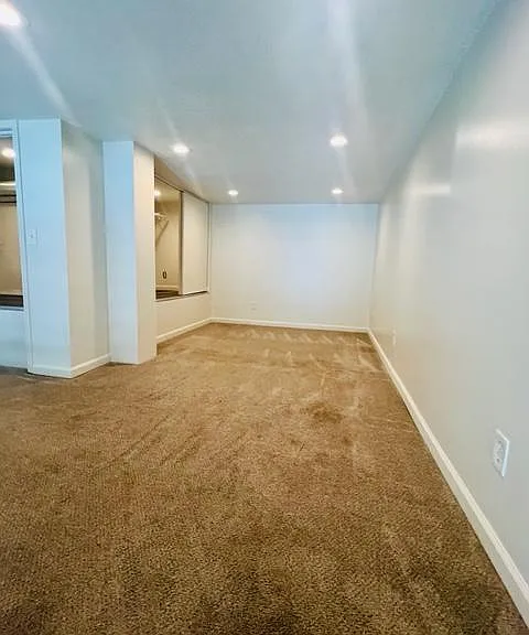 2518 E 85th St #1 — Photo 13