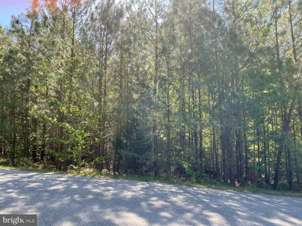 24050 Pappys Way, Hollywood, MD 20636